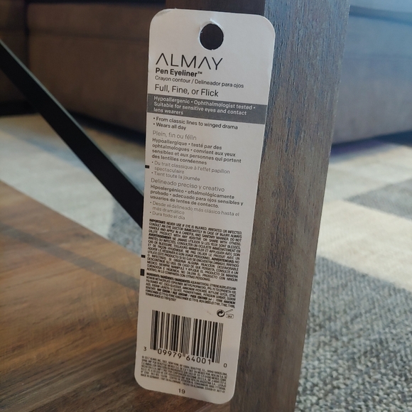 NWT Almay Makeup Bundle! - Picture 6 of 7